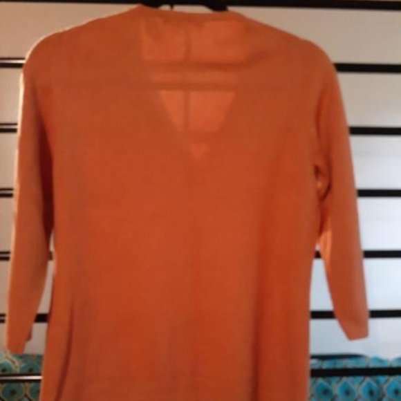 pumpkin size large cashmere sweater - Picture 2 of 2